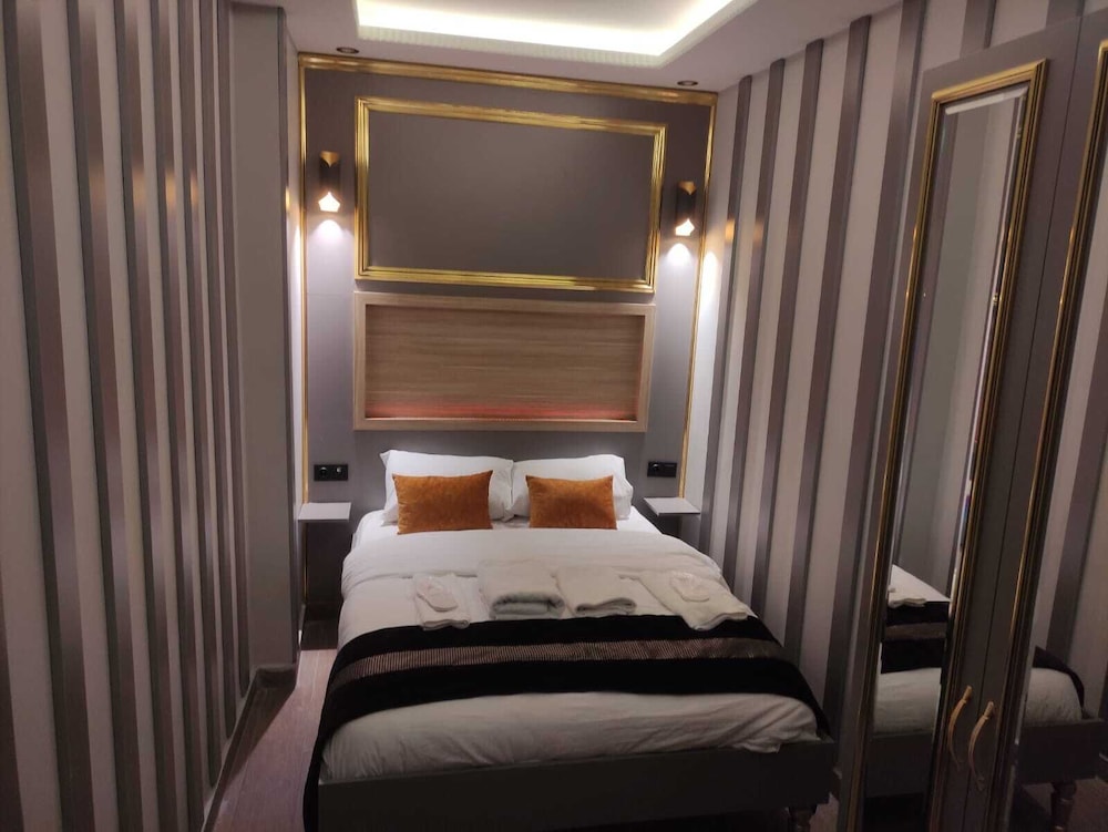 Taksim Larissa Hotel Suites (Also Known As Taksim Larissa Hotel)