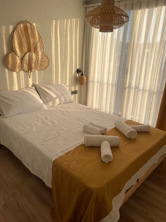 Aden Suit Apart (No Front Desk Contact The Property 5 Days In Advance)