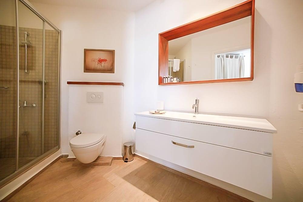 4reasons Hotel And Bistro (to Make Arrangements For Check In Please Contact The Property 5 Days In Advance)