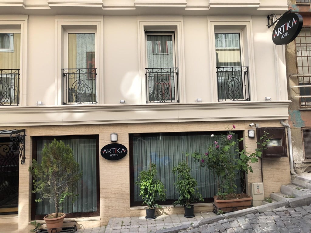 Artika Hotel