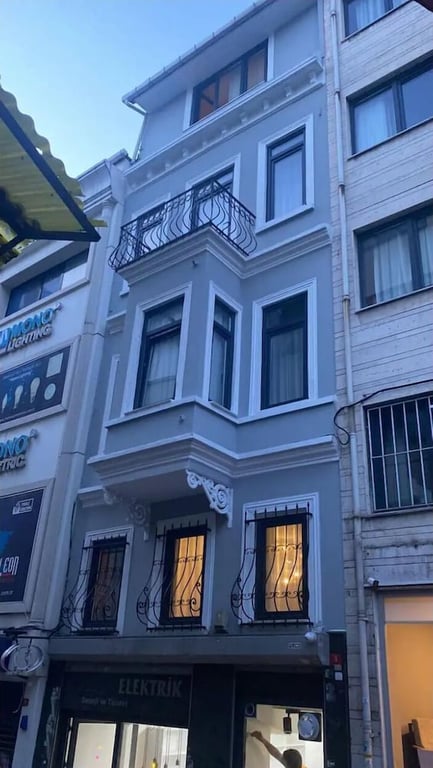 Luulls Galata Apartement