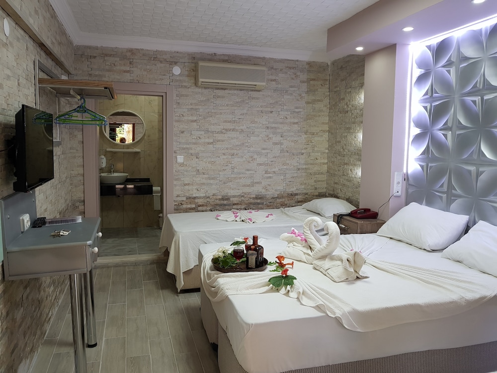 Garden Ruya Hotel