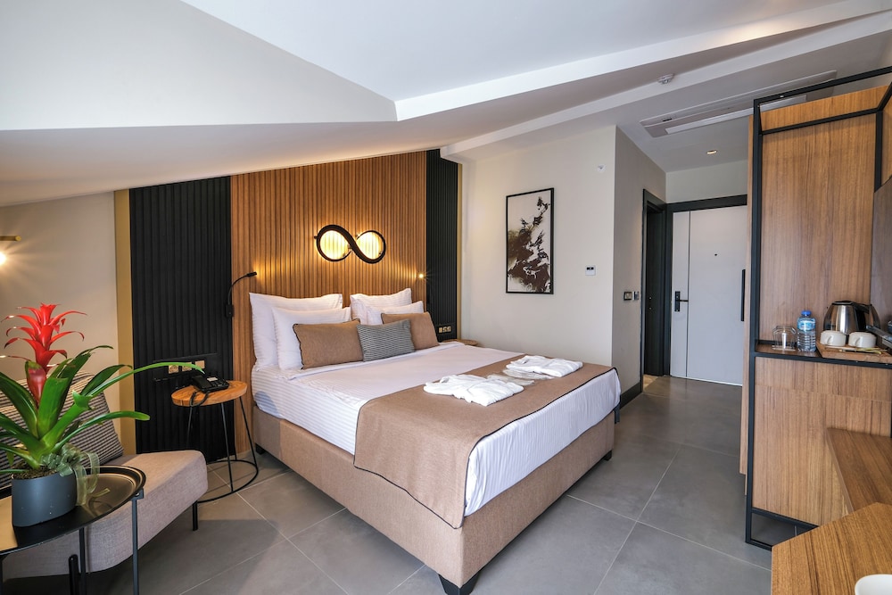 Signature Thermal Hotel