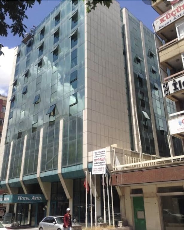 Ayma Hotel