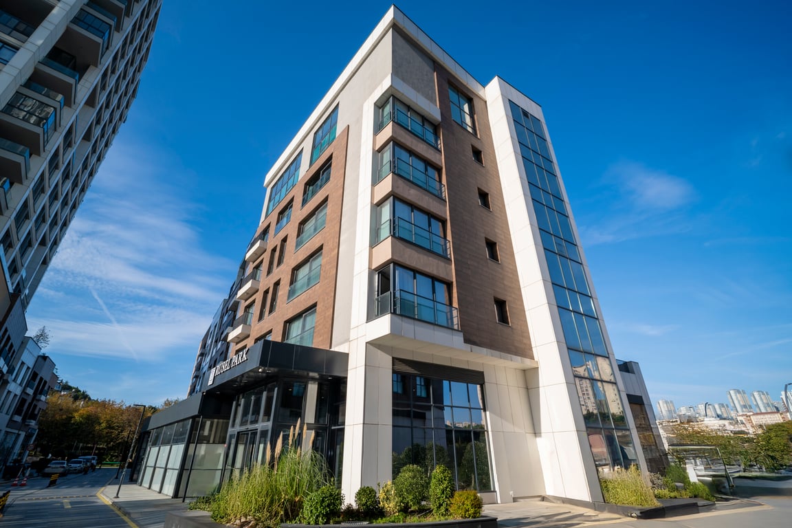 Rusel Park Residence