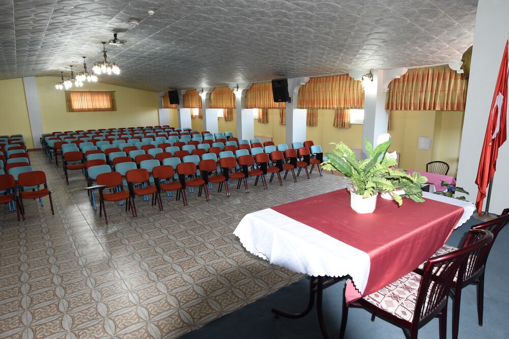 Sifa Termal Hayat Suyu Hotel (81 Km Away From Ankara)
