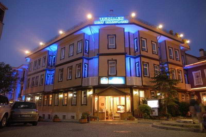 Azade Hotel