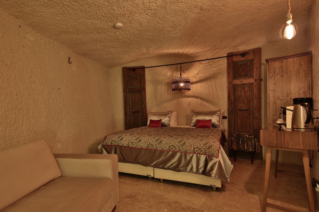 The Owl Cave Hotel (Also Known As Rox Goreme)