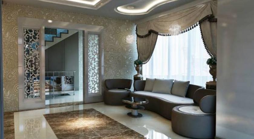 De Maison Airport Hotel