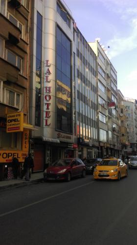 Lal Hotel