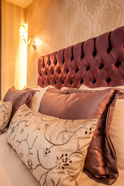 Lucis Est In Pera (Also Known As Luce Di Pera Hotel)