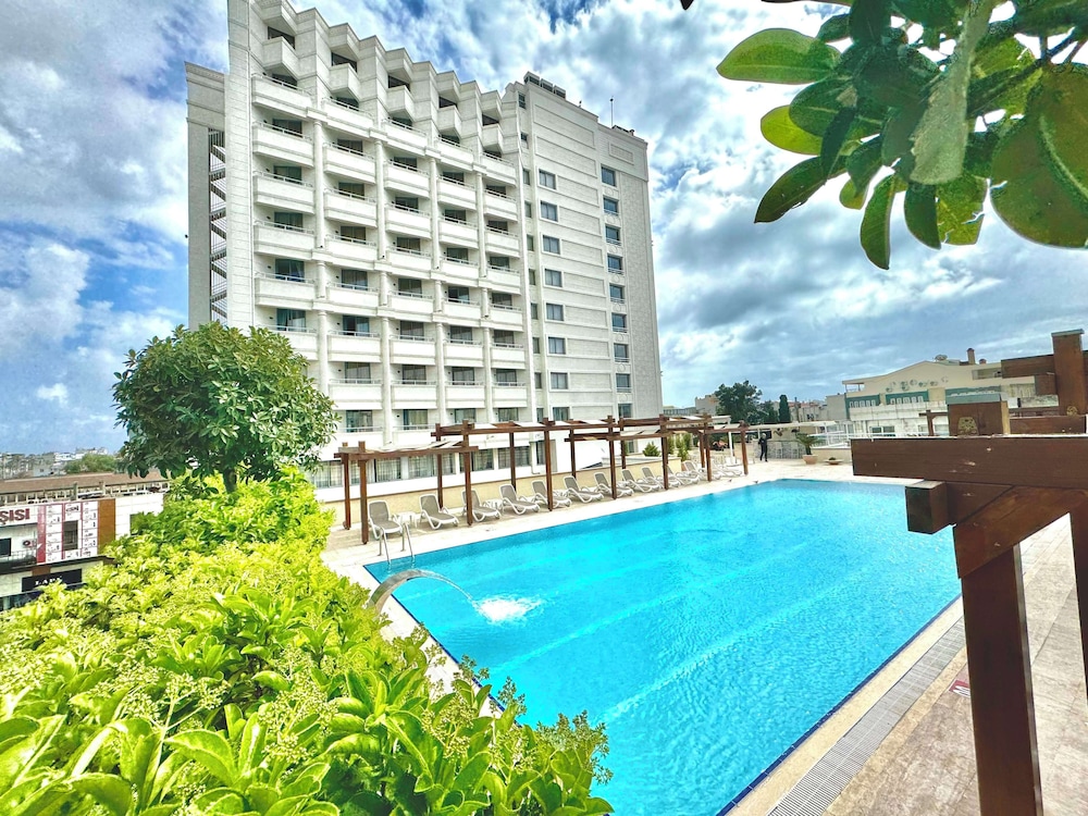 Best Western Plus Khan Hotel(not Valid For Lebanese Market)