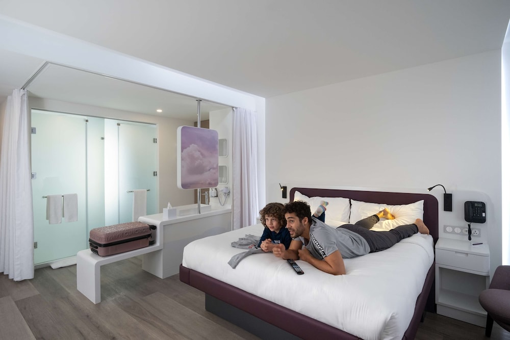 Yotel Istanbul Airport Landside City Entrance (42 Km Away From Istanbul)