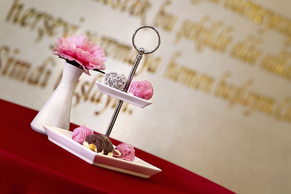 The Merlot Hotel (also Known As Merlot Hotel Eskisehir)