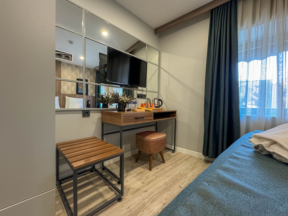 Le Port Karakoy(also Known As Zeno Suites Hotel)