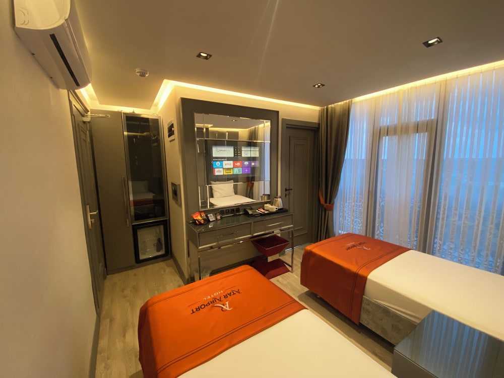 Atar Airport Hotel (39Km Away From Istanbul)