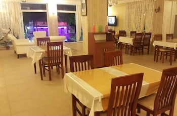Guler Butik Hotel (35 Km Away From Antalya)