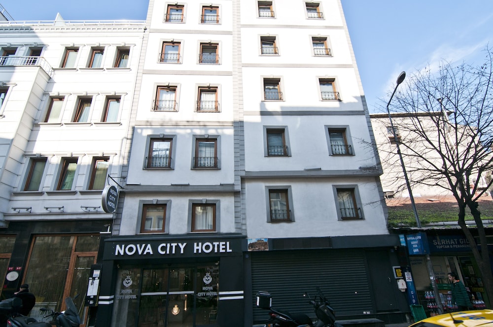 Nova City Hotel (Also Known As Grand Inova Hotel)