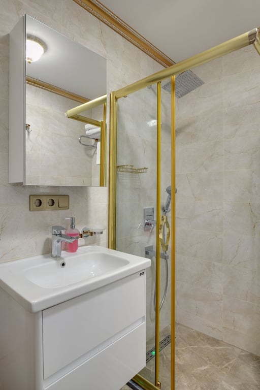 Emirganli Suites (no Front Desk Need To Contact Property 7 Days In Advance)