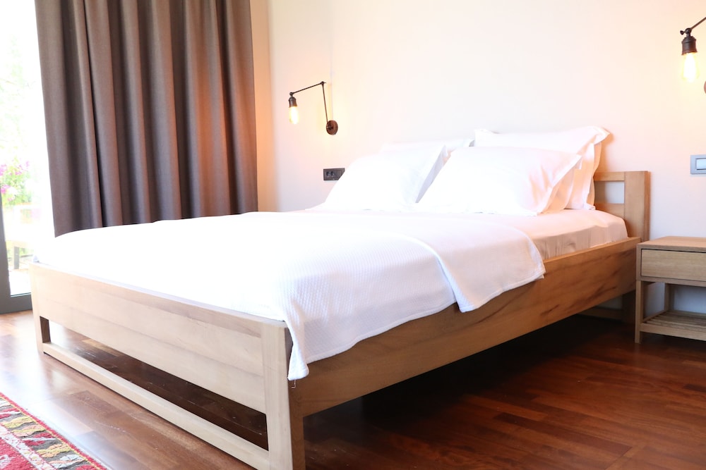 Life Butiq Hotel