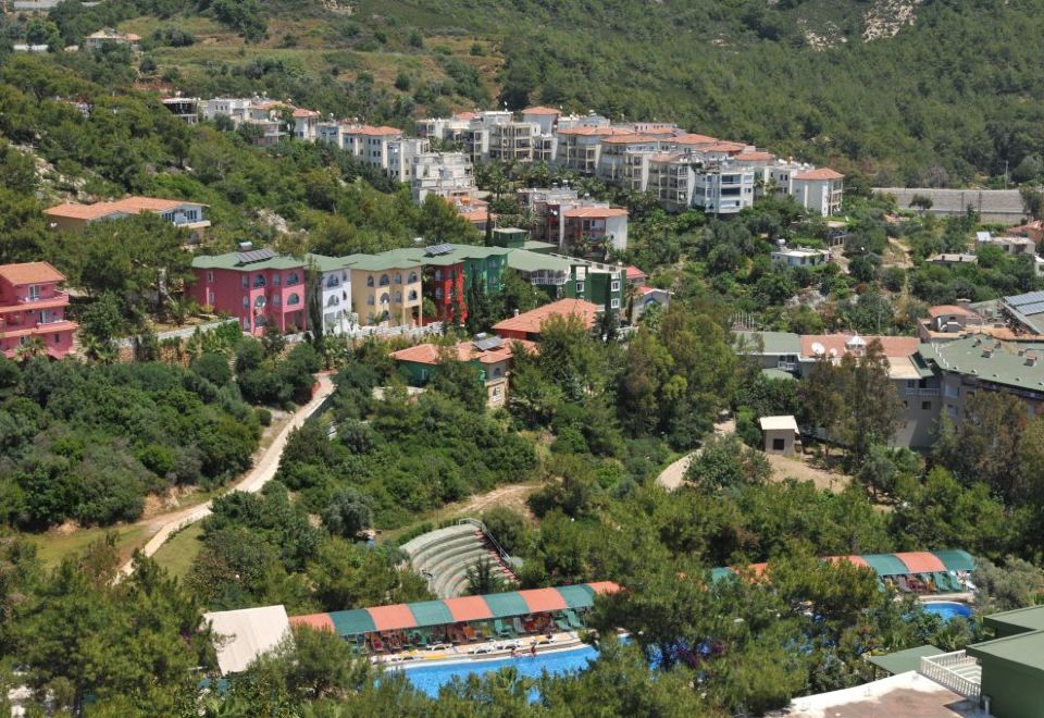 Life Greenhill Tatil Koyu (78Km Away From Antalya)