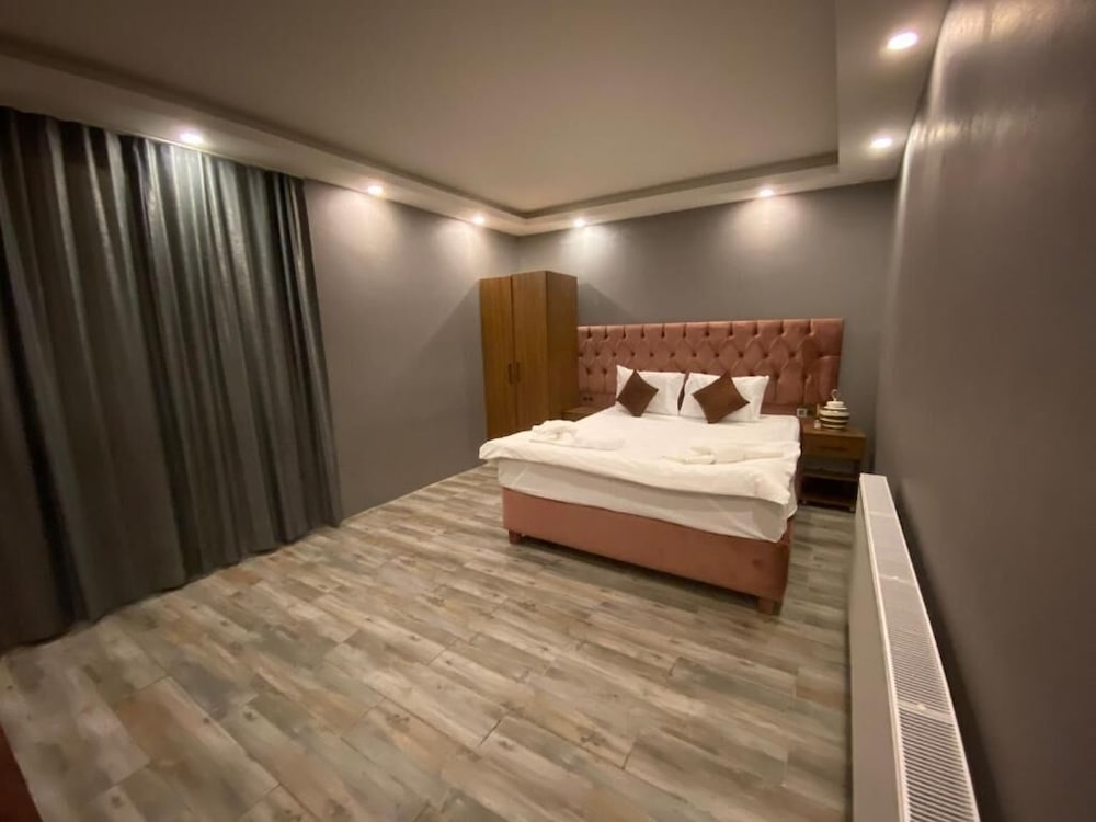 Big Peace Suite