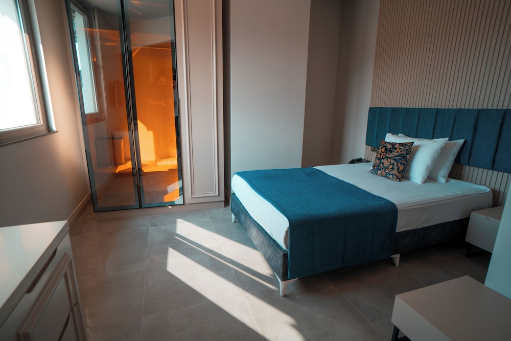 Sam Hotel
