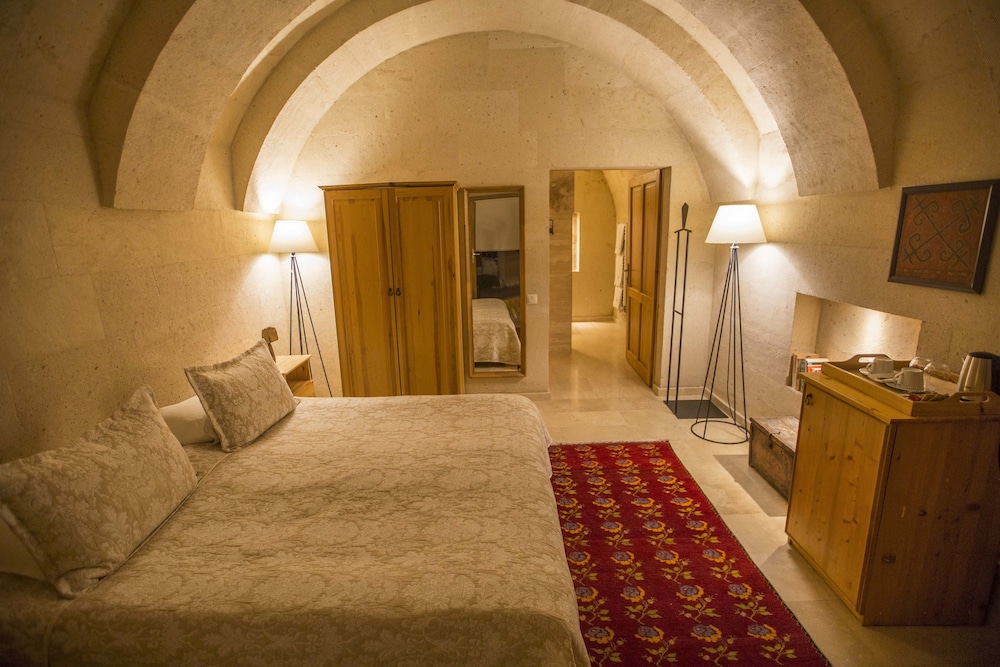 Kistar Cave Hotel (Also Known As Kistar Hotel)