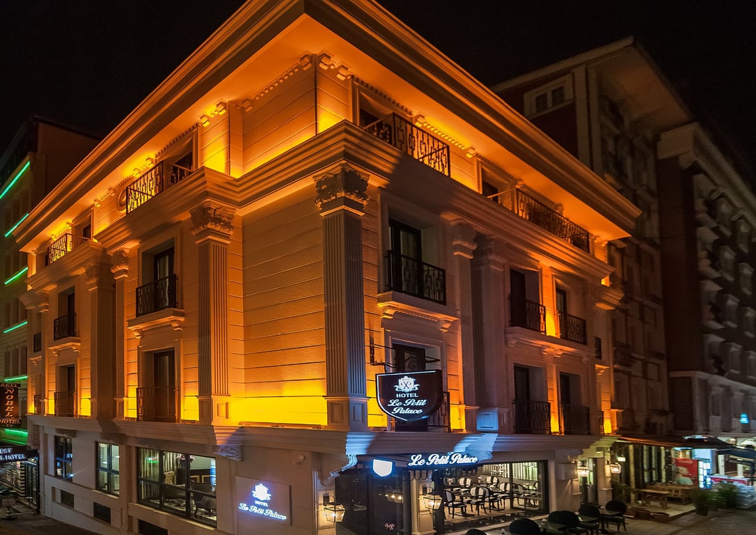 Le Petit Palace Hotel
