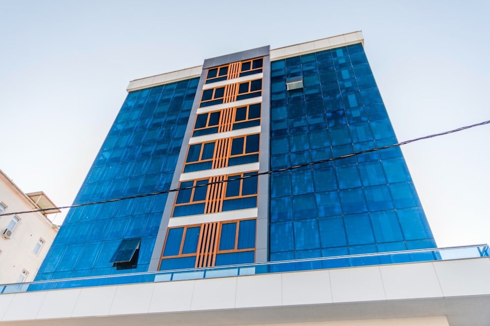 216 Eagle Palace Suite(Also Known As Eagle Palace Suites)