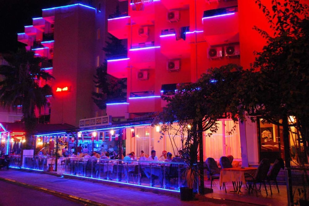 Kleopatra Ikiz (132km Away From Antalya)