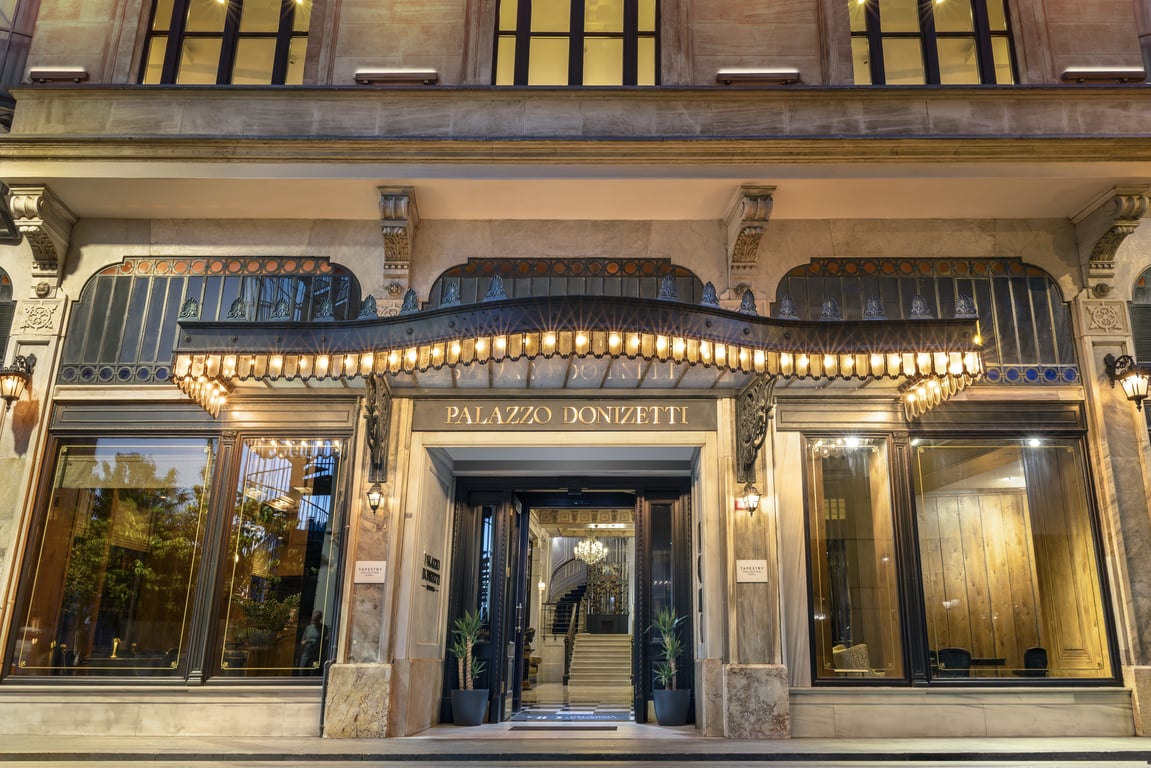 Palazzo Donizetti Istanbul, Tapestry Collection