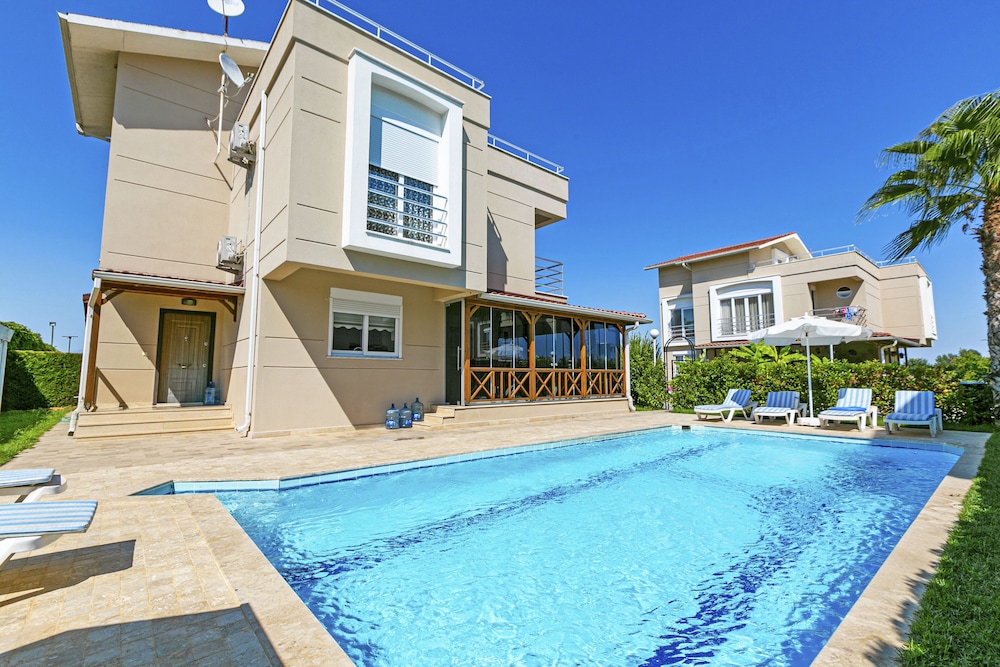 Paradise Town Villa Beltania(37Km Away From Antalya)