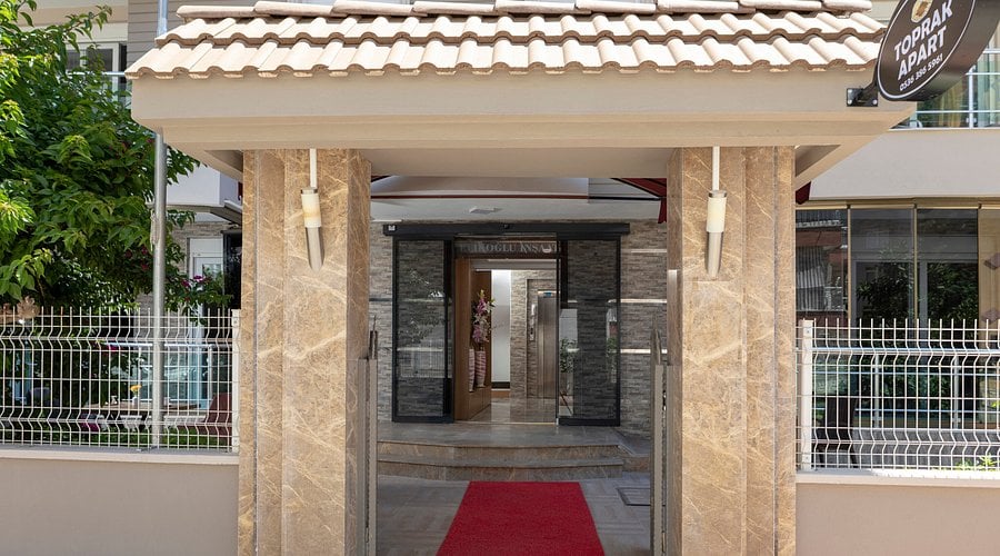 Toprak Hotel