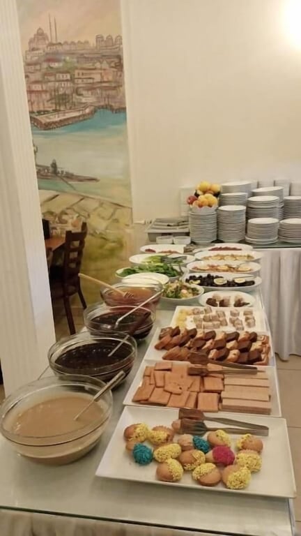 Adil Konak Hotel