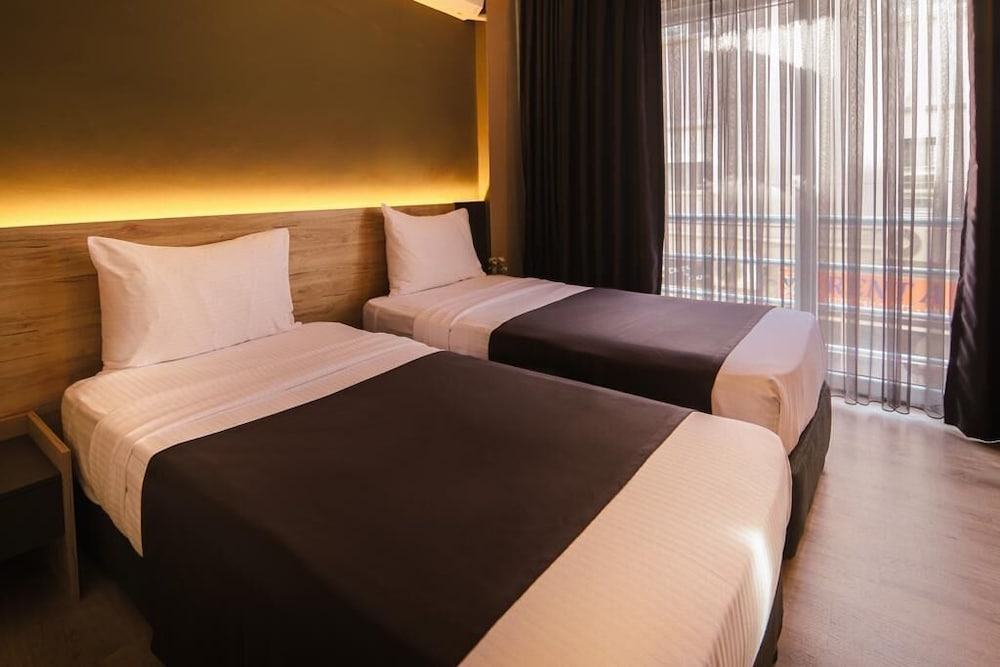 Grand Faik Hotel Cesme (Also Known As Faik Hotel)