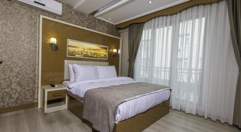 De Maison Airport Hotel