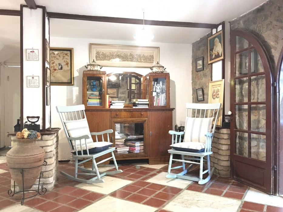 Kalehan Hotel
