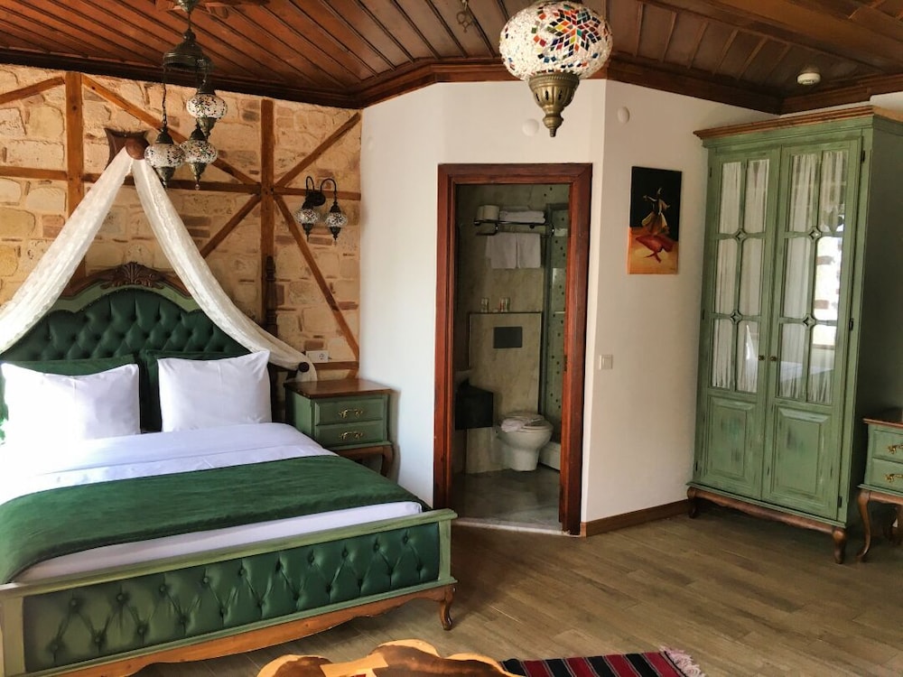 White Garden Hotel