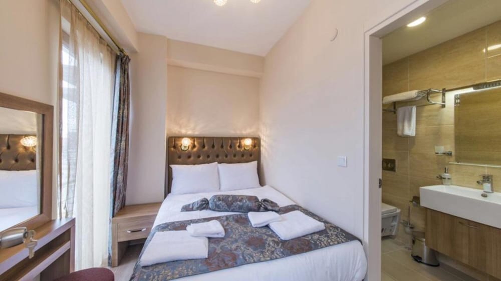 Lavin Hotel And Suites (also Known As Beyzas Boutique Hotels And Suites)