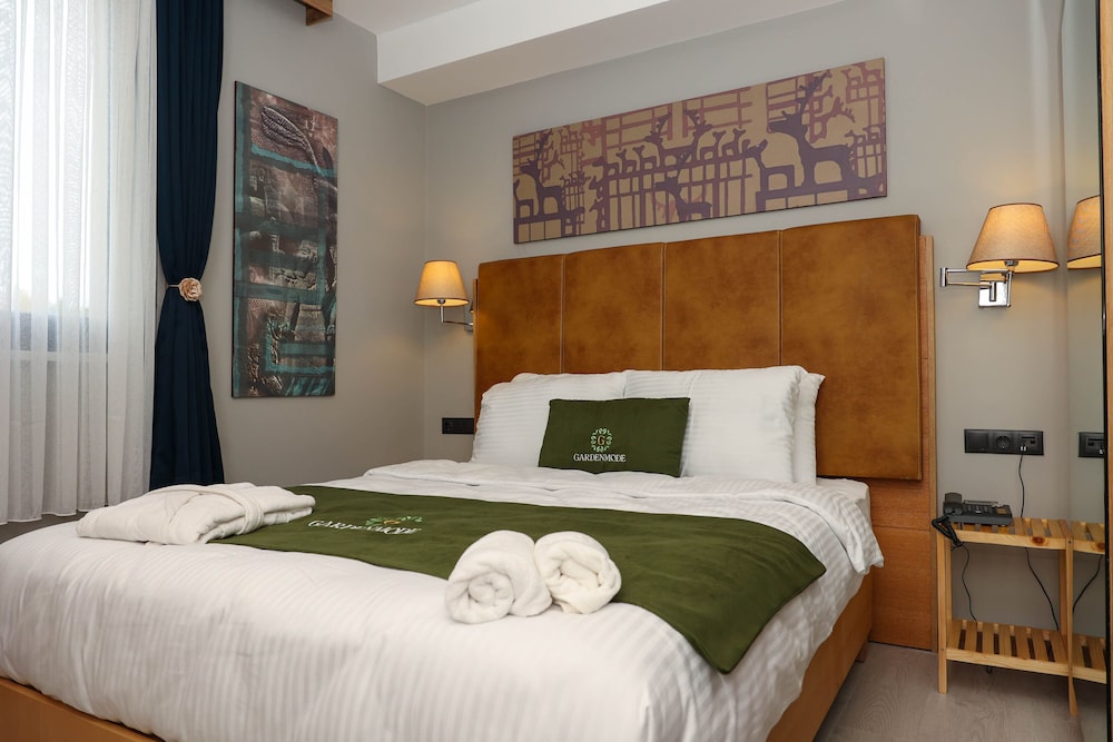 Garden Mode Airport Hotel(39Km Away From Istanbul)