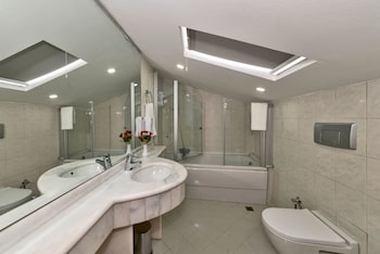 Burckin Park Hotel