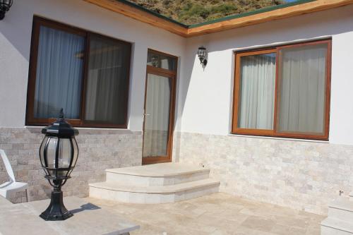 Changa Hotel