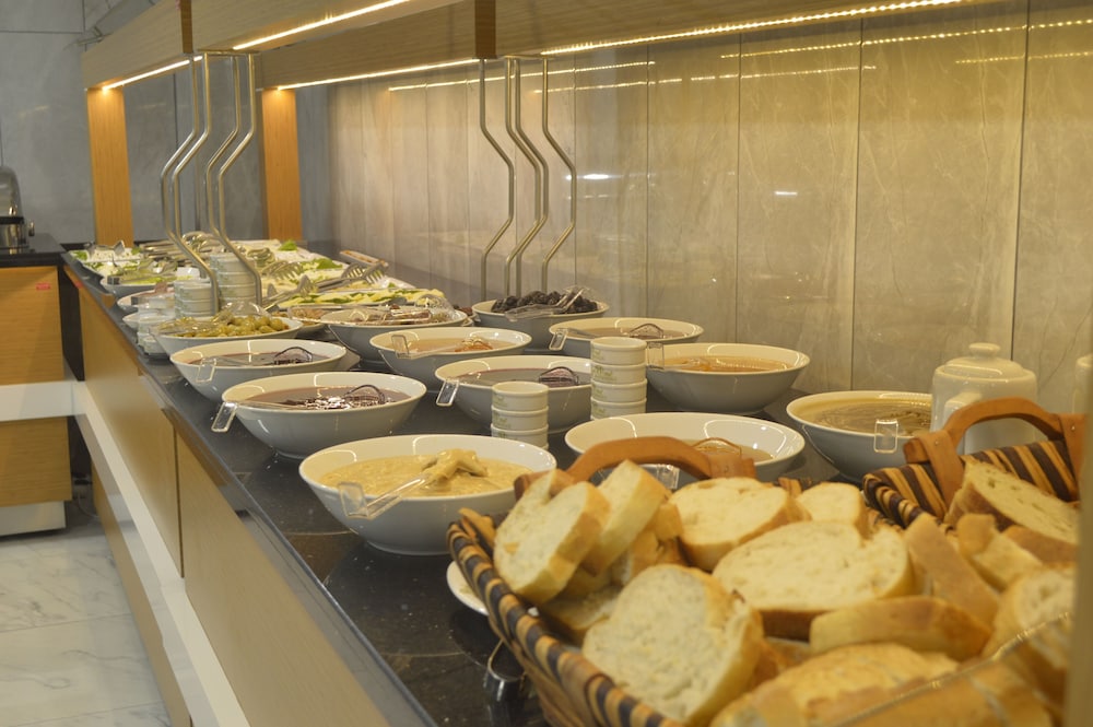 Quars Garden Hotel