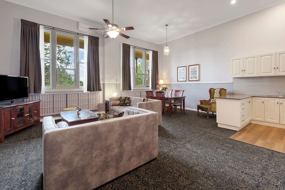 Club Wyndham Ballarat Trademark Collection By Wyndham (also Known As Ramada Resort By Wyndham Ballarat)