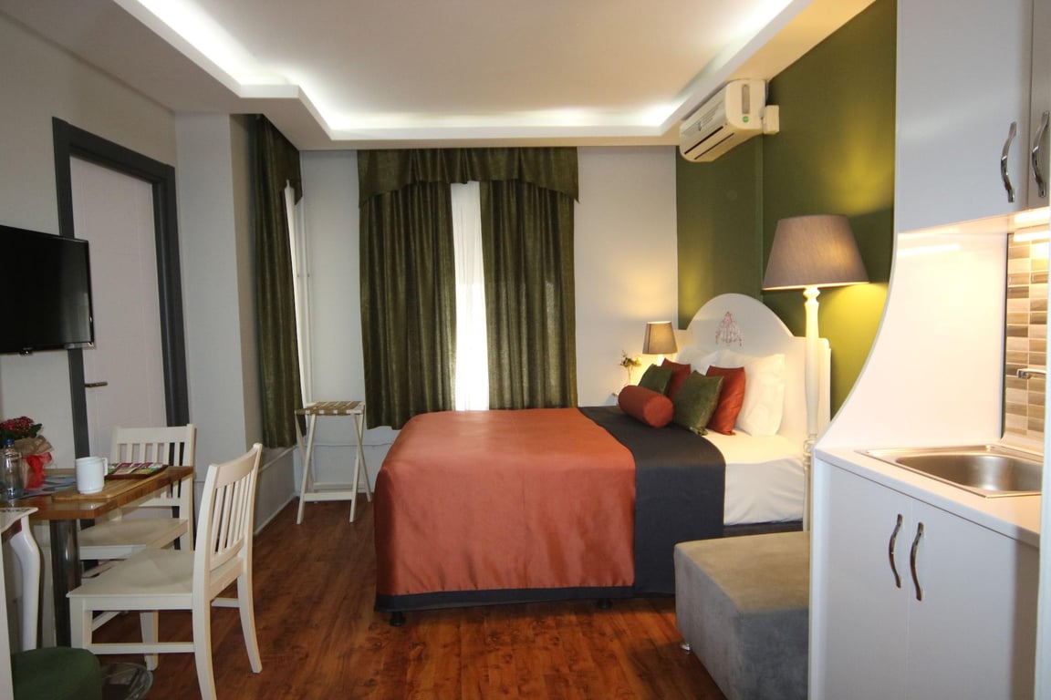Hotel Away Suite