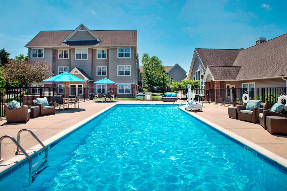 Sonesta Es Suites Allentown Bethlehem(formerly Known As Residence Inn Allentown Bethlehem/lehigh Valley Airport)