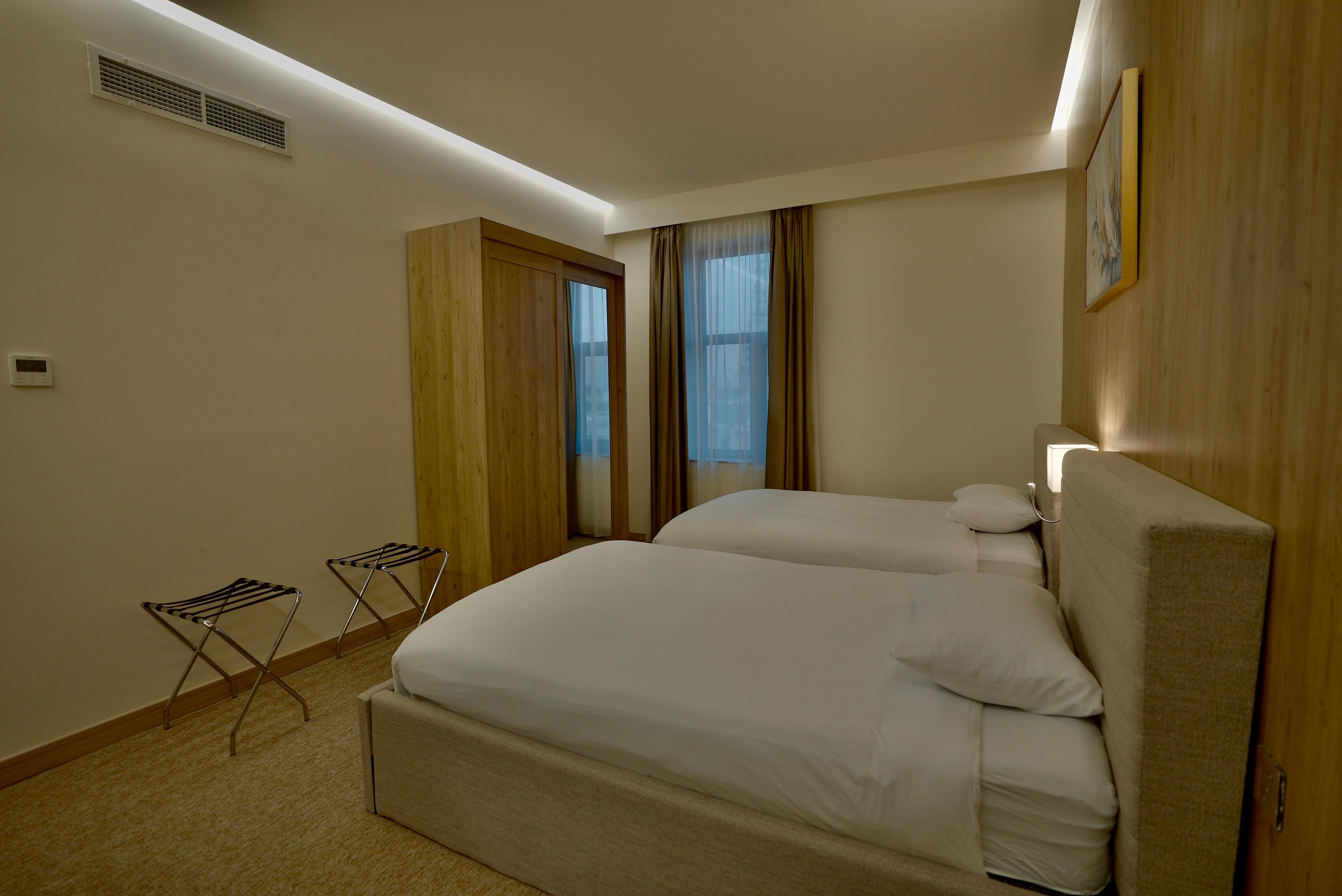Baz Hotel
