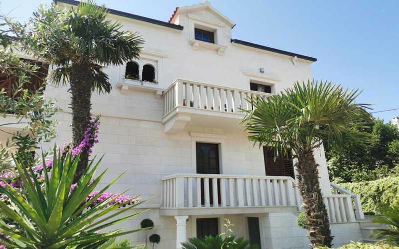 hotel Apartments White House | 3 Stars 