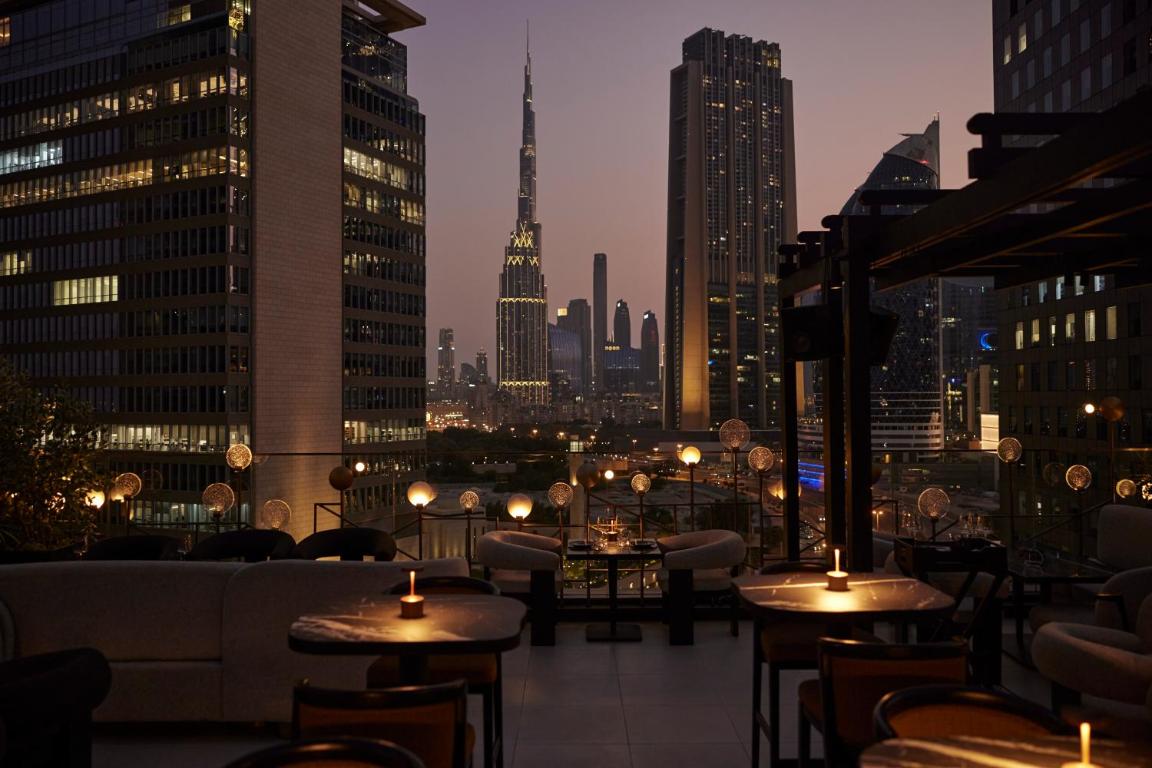 فندق فورسيزونز مركز دبي المالي العالمي، دبي  | حجز الفنادق بأفضل الأسعار والعروض - سندباد لکل رحلاتک